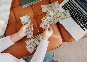 Stress-Free Spending: A Guide to the Best Budgeting Apps for Beginners