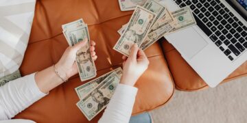 Stress-Free Spending: A Guide to the Best Budgeting Apps for Beginners