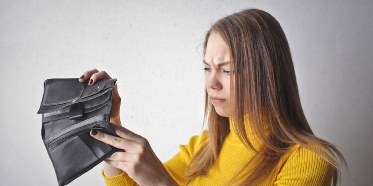 12 Smart Tips on How to Budget for Unexpected Expenses Effectively